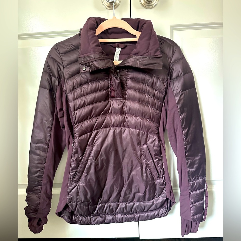 Lululemon Down For a Run pullover jacket size 4 Black Cherry